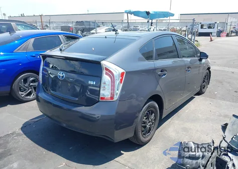 2015 Toyota Prius Two z USA, uszkodzony, nr VIN JTDKN3DU6F0457395